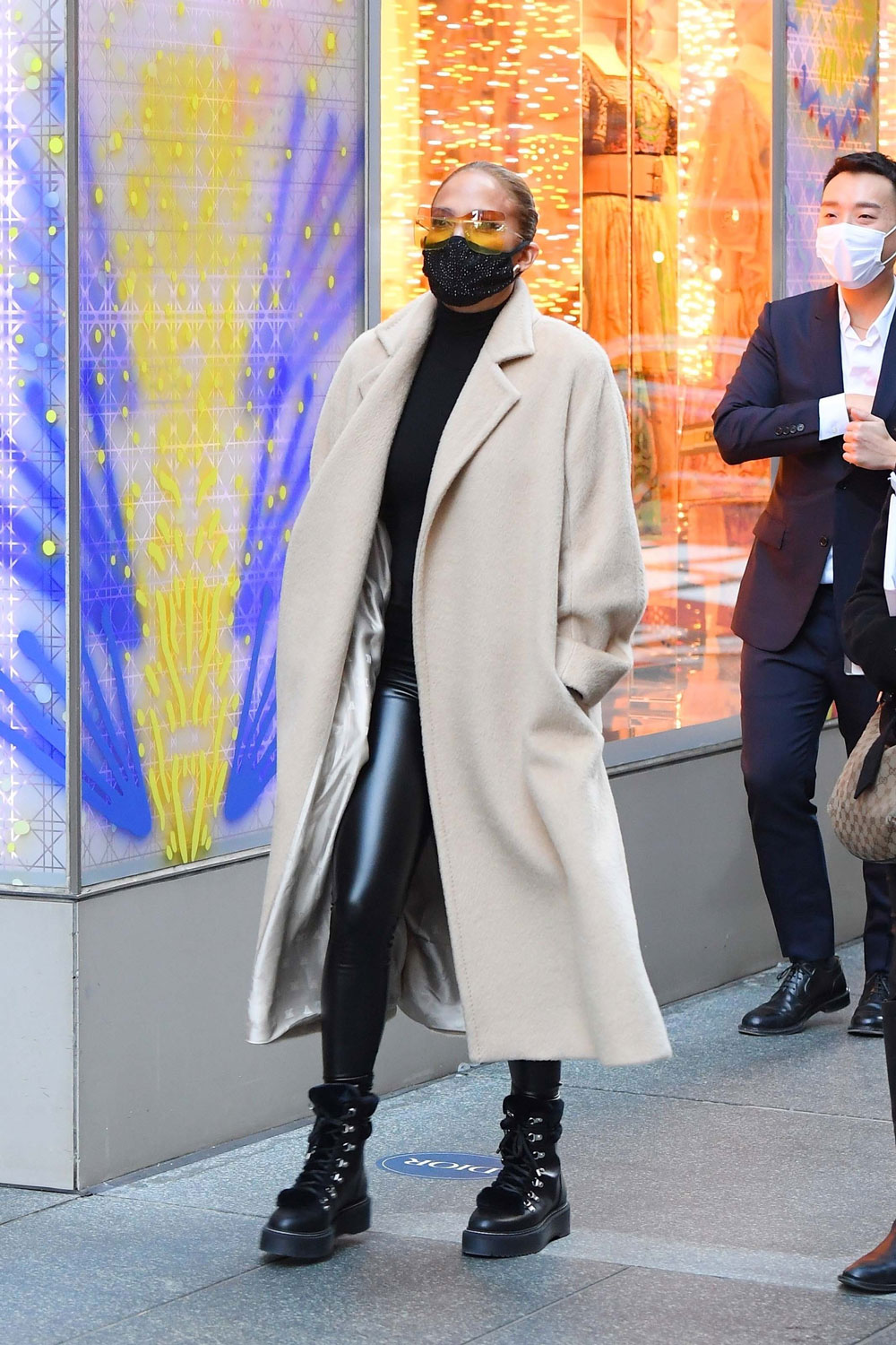 Jennifer Lopez seen at Dior boutique - Leather Celebrities