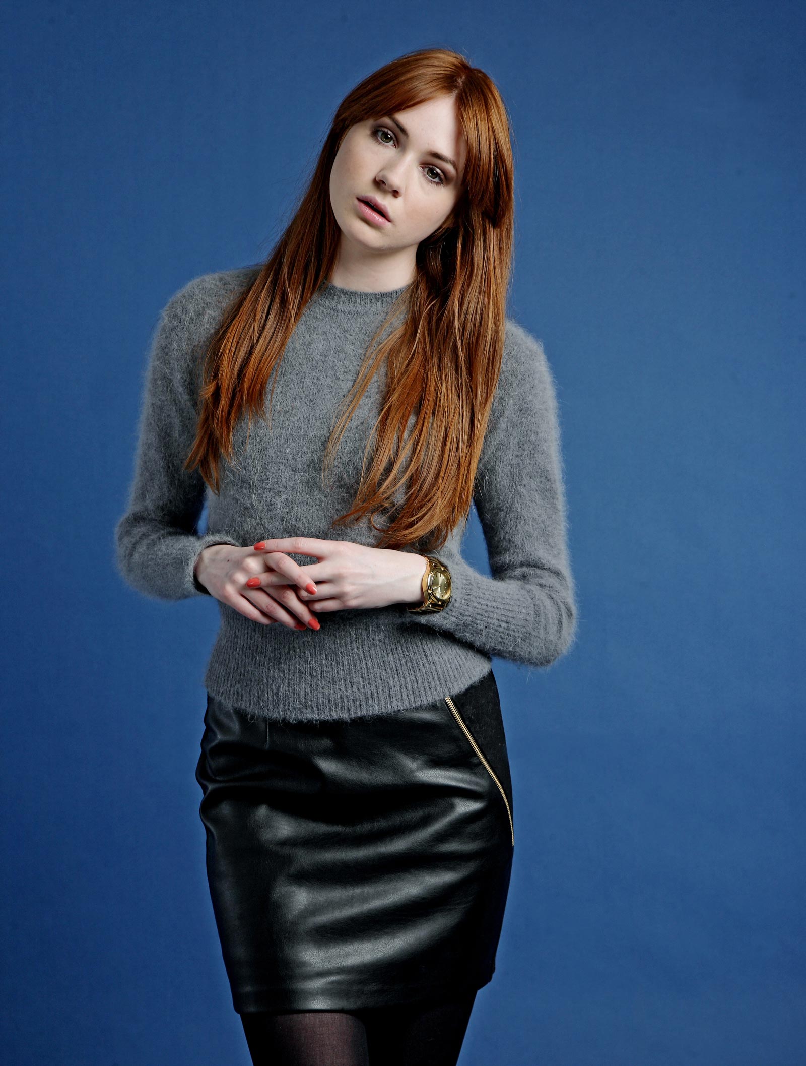 Karen-Gillan--Arthur-Darvill--Leather-Skirt-PS-(3).jpg