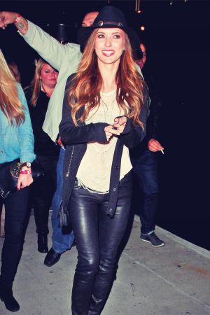 Audrina Patridge seen leaving with friends from the Bootsy Bellows Nightclub