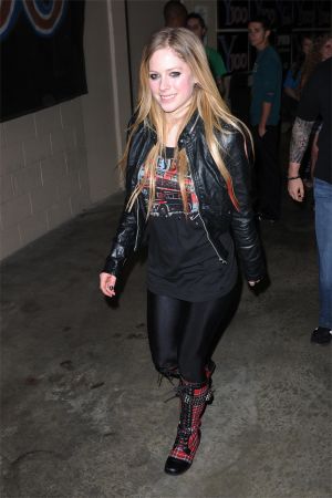 Avril Lavigne backstage at Y-100 Jingle Ball
