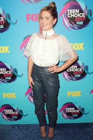 Candace Cameron Bure attends 2017 Teen Choice Awards