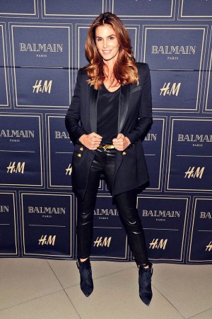 Cindy Crawford attends the Balmain x H&M LA VIP Pre-Launch