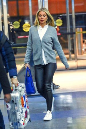 Gwyneth Paltrow heads into JFK airport