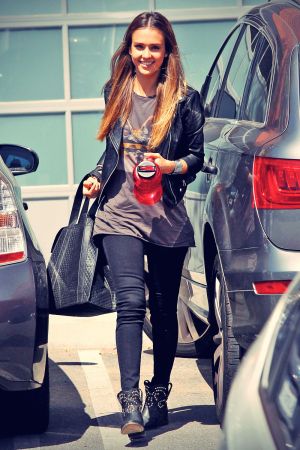 Jessica Alba arriving at an Office in LA