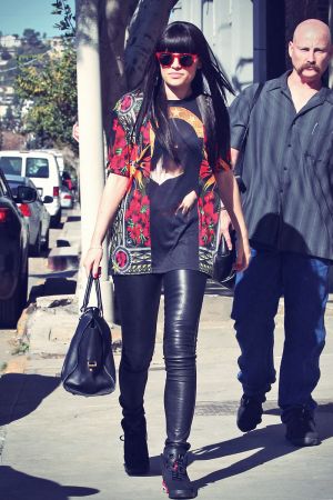 Jessie J heads into a studio in LA