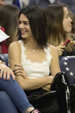 Kendall Jenner attends the Washington Wizards