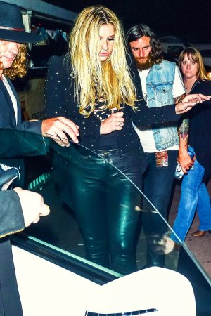 Kesha leaving The Roxy in Hollywood