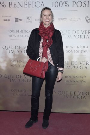 Maria Leon attends Lo Que De Verdad Importa premiere