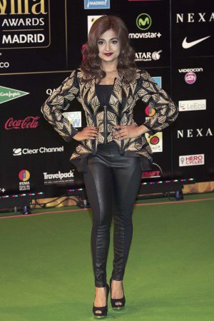 Monali Thakur attends the 17th IIFA Awards