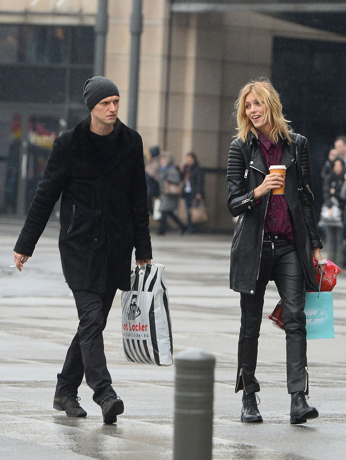 Anja Rubik Christmas shopping in Warsaw