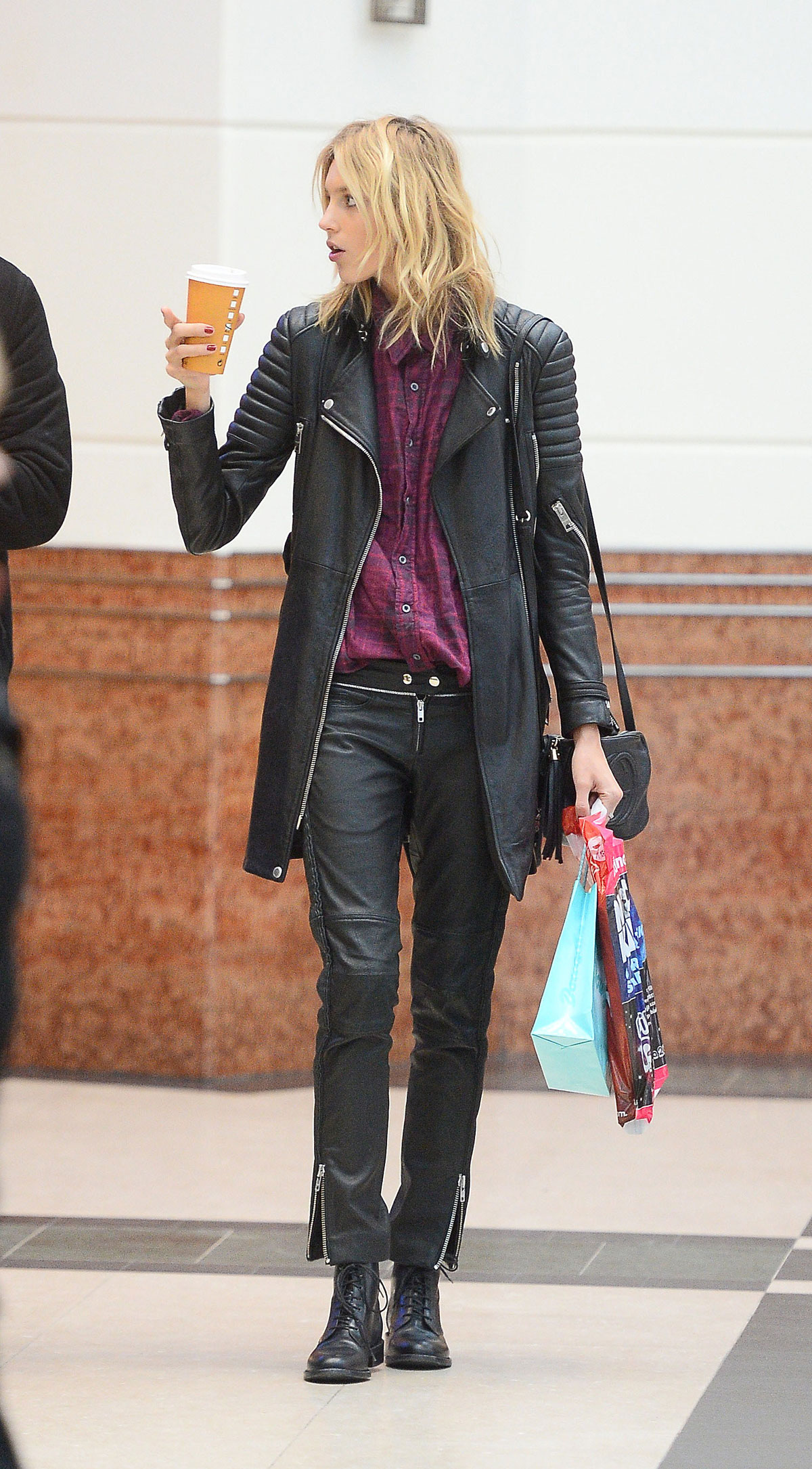 Anja Rubik Christmas shopping in Warsaw