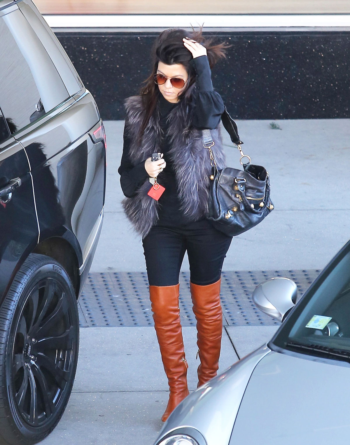 Kourtney Kardashian shopping in Topanga Canyon