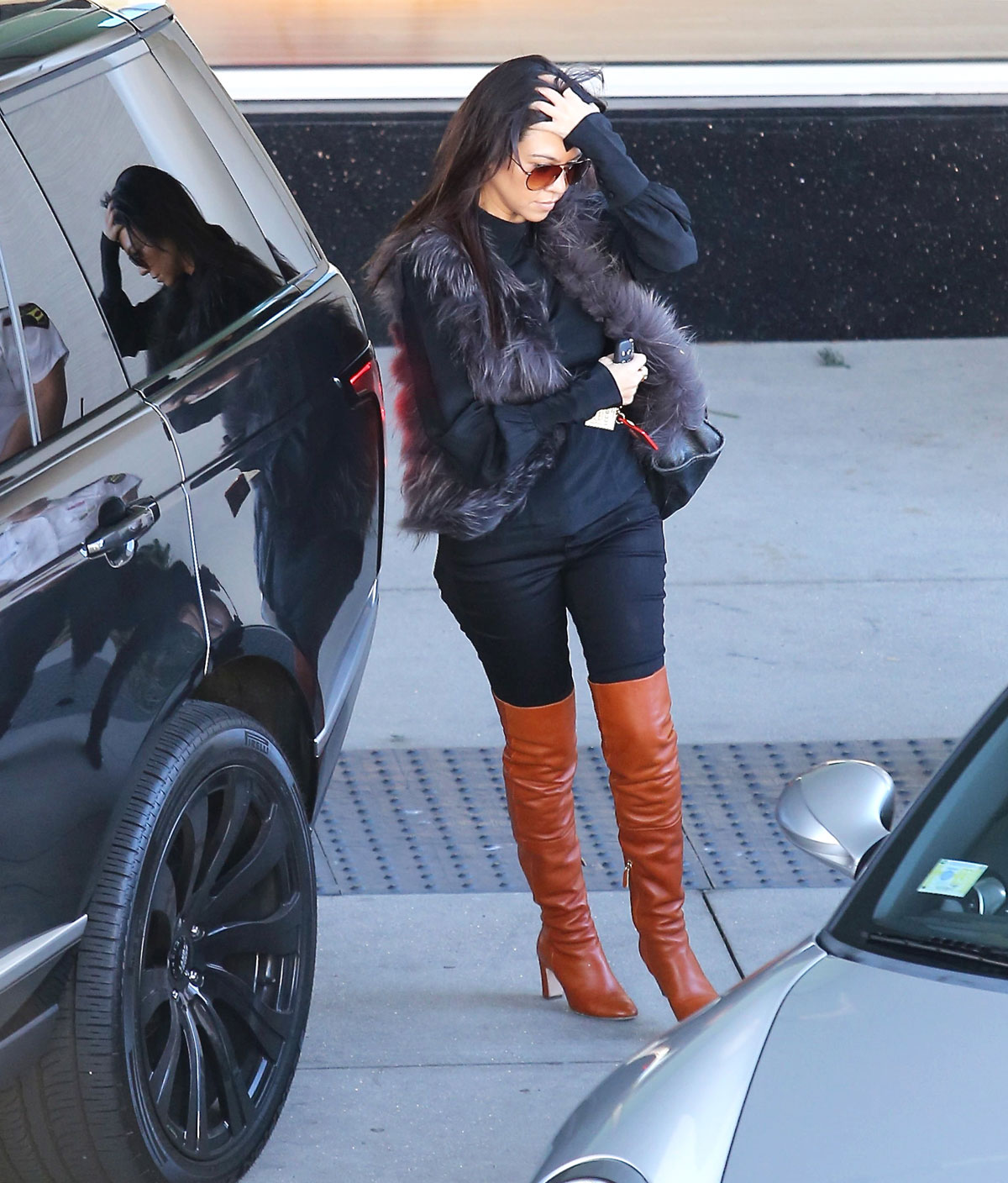 Kourtney Kardashian shopping in Topanga Canyon