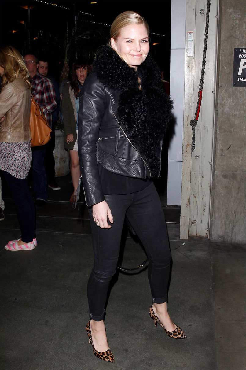 Jennifer Morrison catching a movie at ArcLight Theater