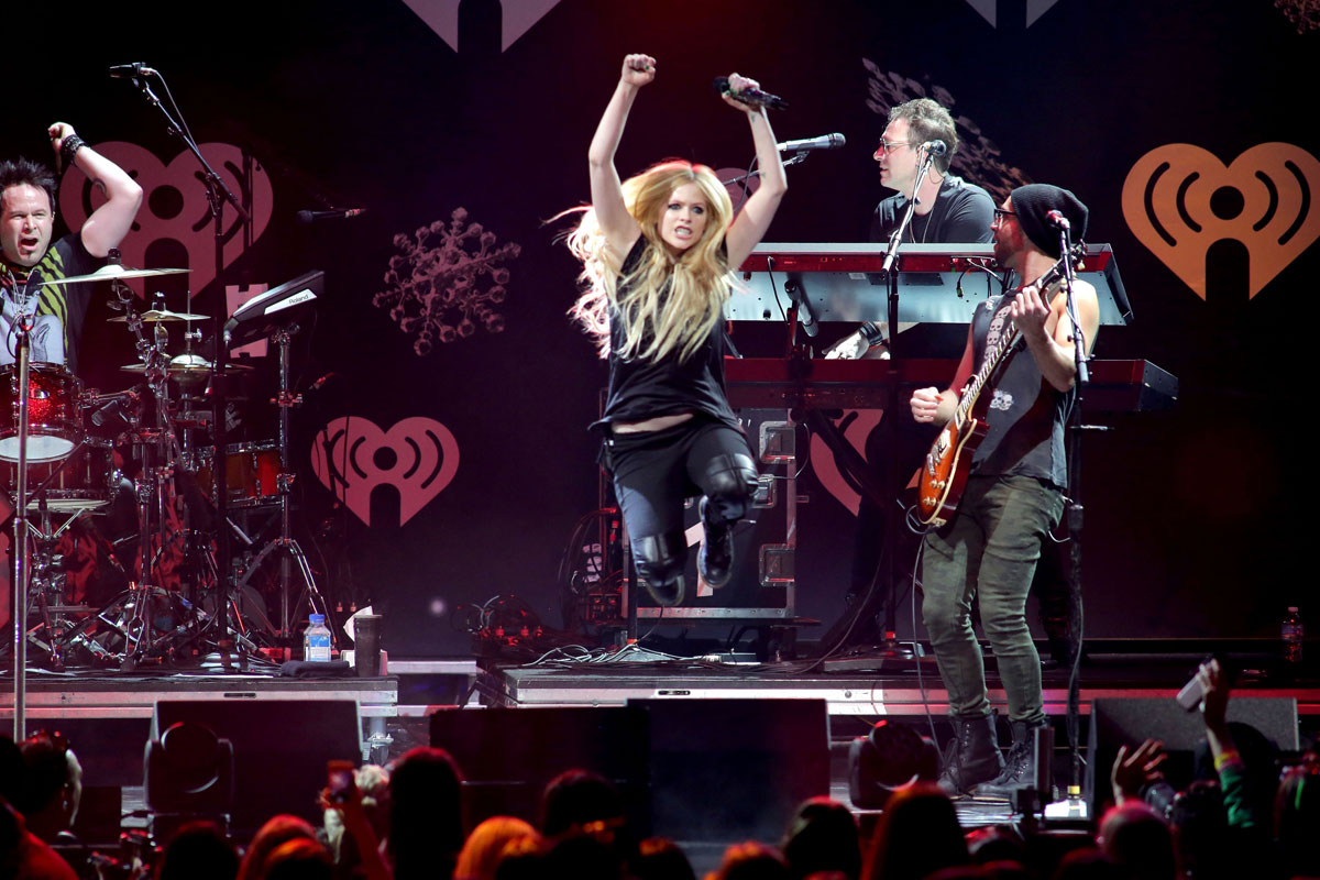 Avril Lavigne performs at Y100 Jingle Ball