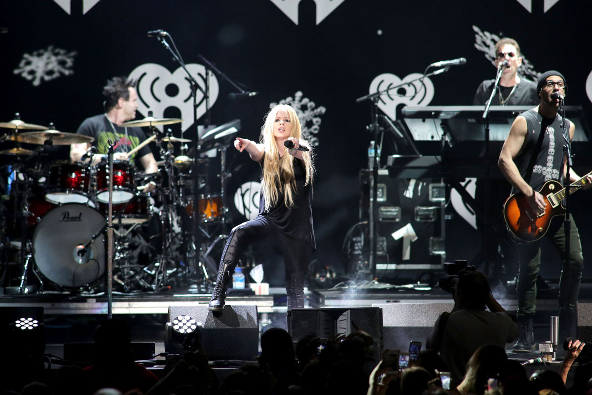 Avril Lavigne performs at Y100 Jingle Ball