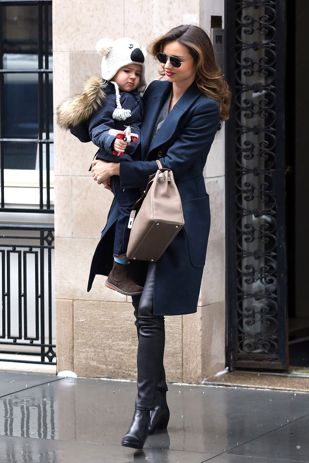 Miranda Kerr leaving Bloom’s house in leather pants