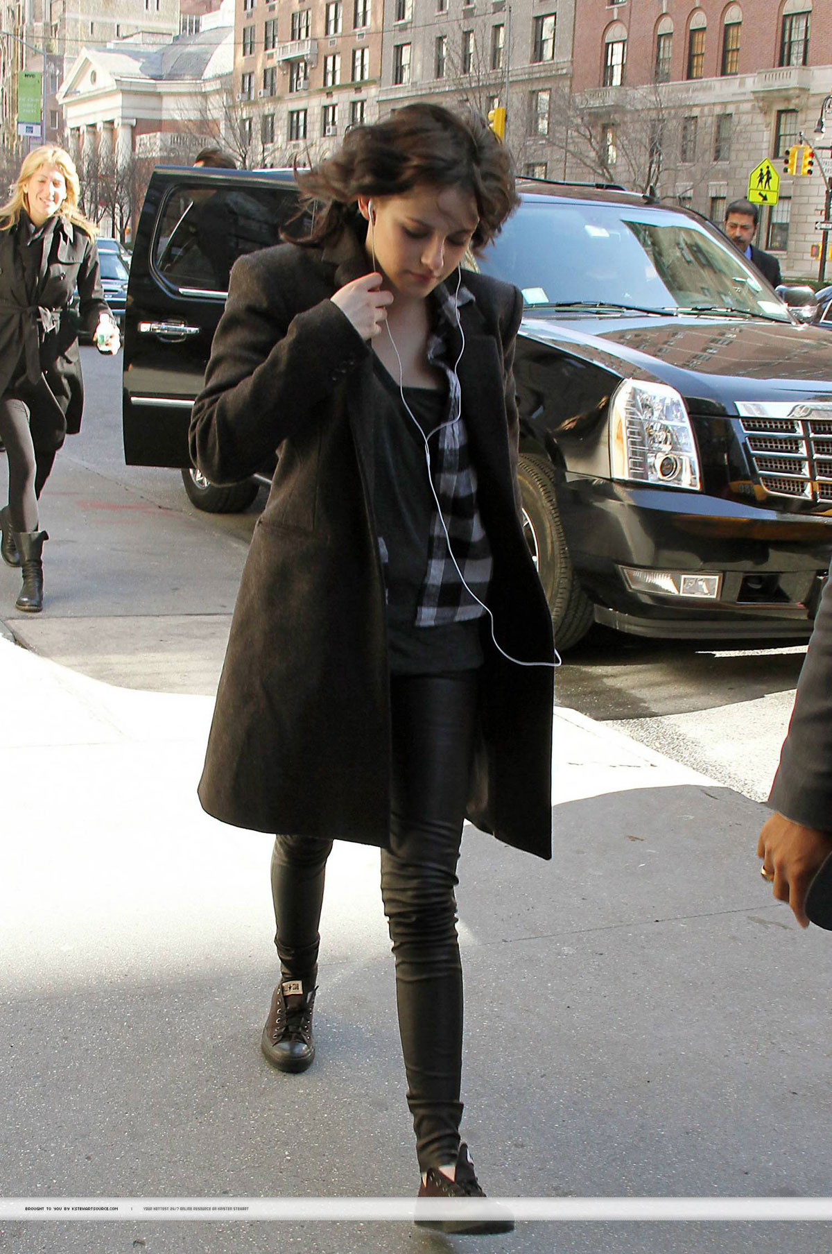 Kristen Stewart arriving ABC Studios In New York City