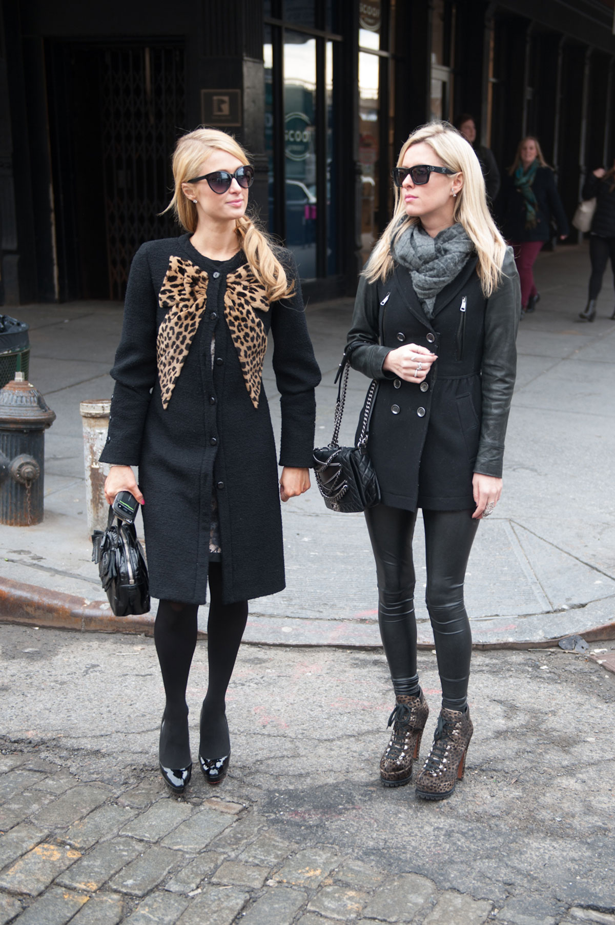 Paris and Nicky Hilton Shopping around the Meat Packing District (part1)