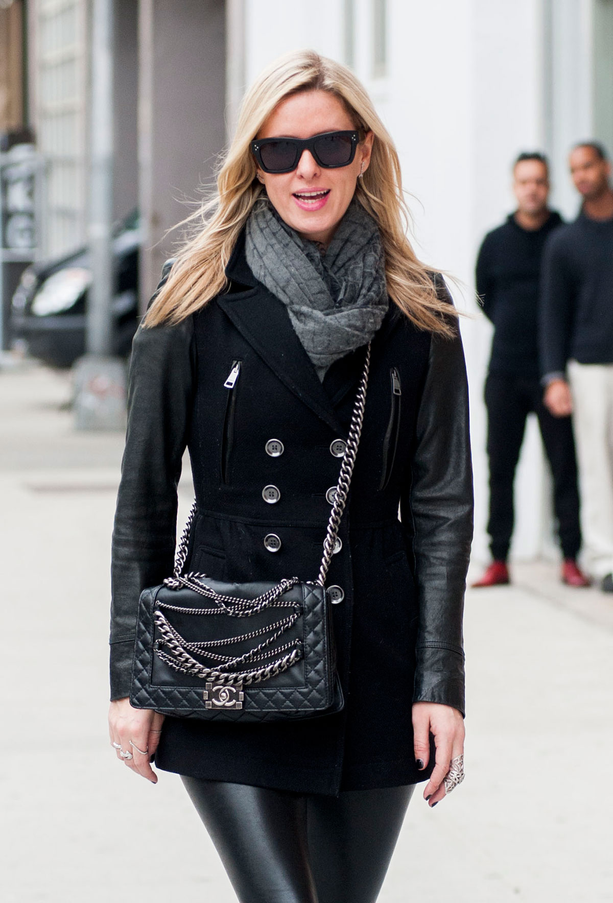 Paris and Nicky Hilton Shopping around the Meat Packing District (part1)