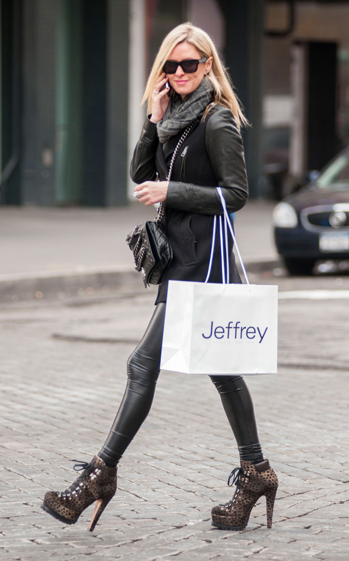 Paris and Nicky Hilton Shopping around the Meat Packing District (part1)