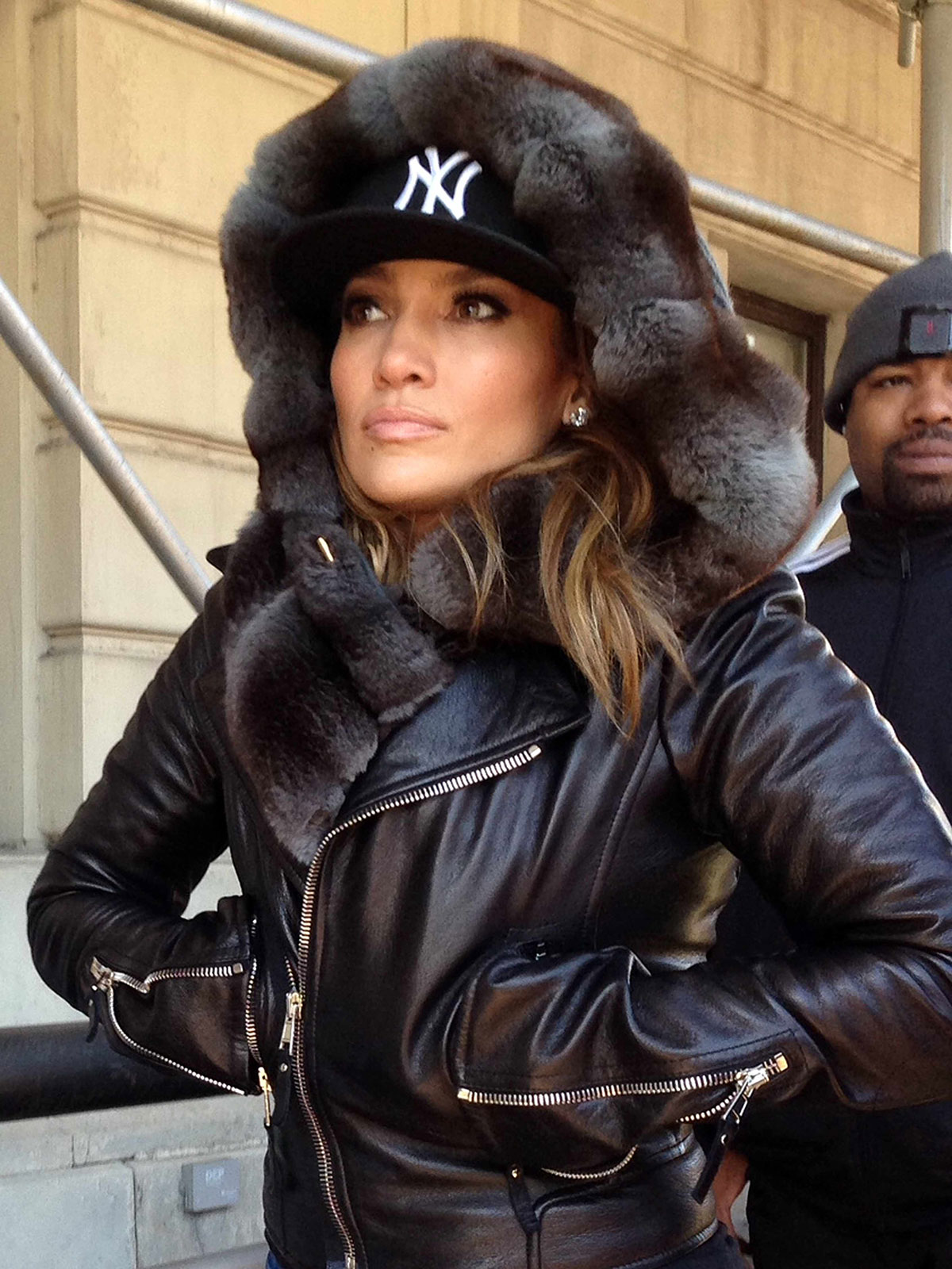 Jennifer Lopez goes for a walk in Central Park