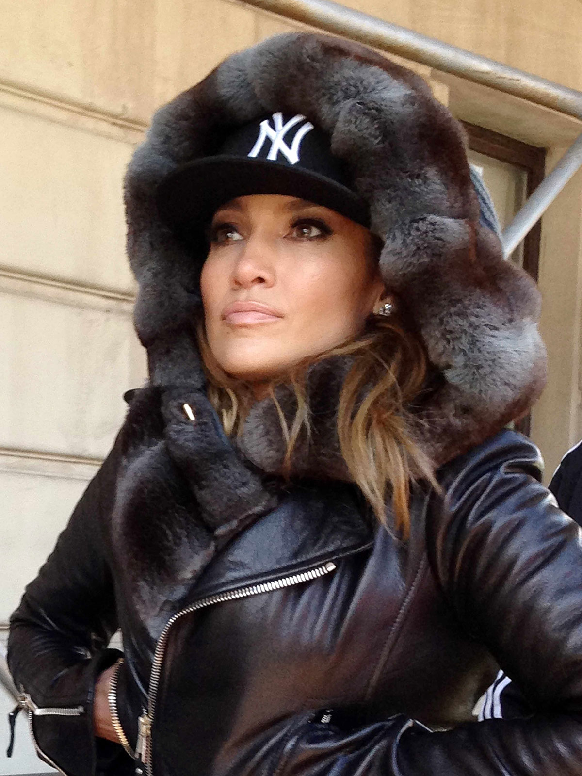 Jennifer Lopez goes for a walk in Central Park