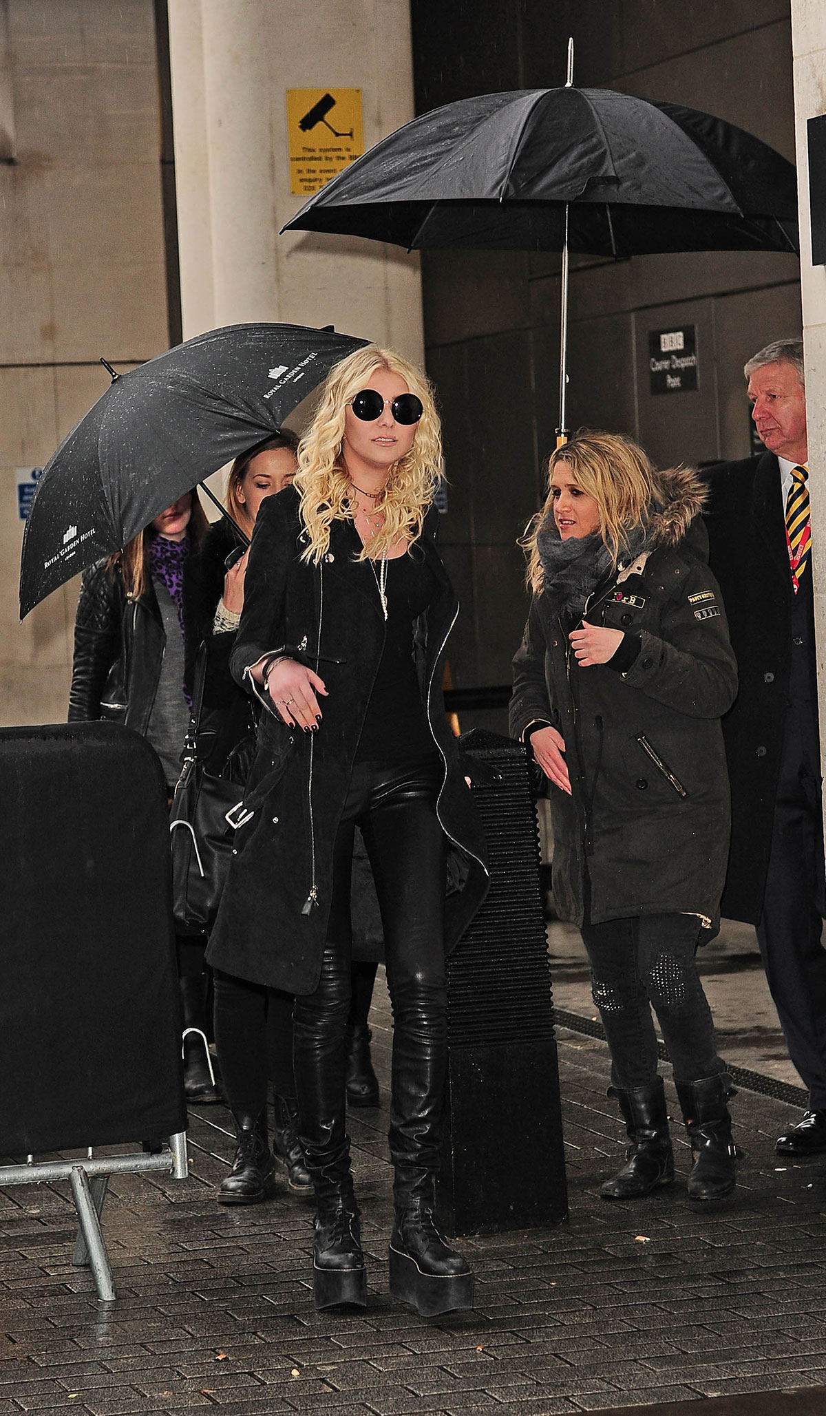 Taylor Momsen arriving at BBC Radio 1 studios