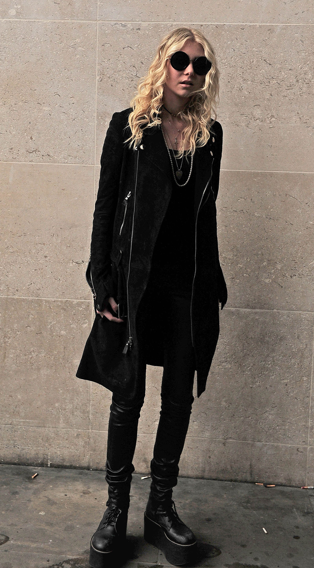 Taylor Momsen arriving at BBC Radio 1 studios