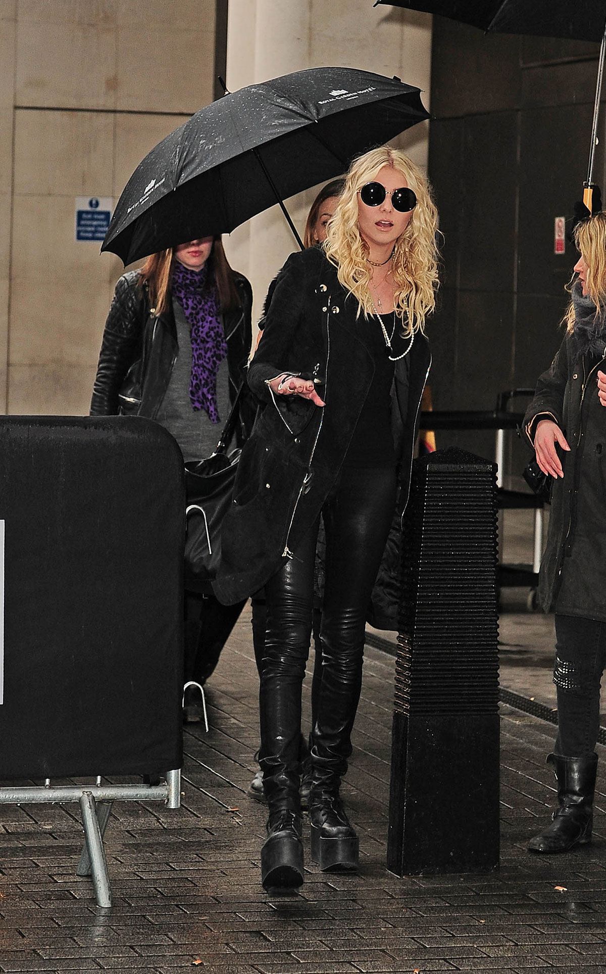 Taylor Momsen arriving at BBC Radio 1 studios