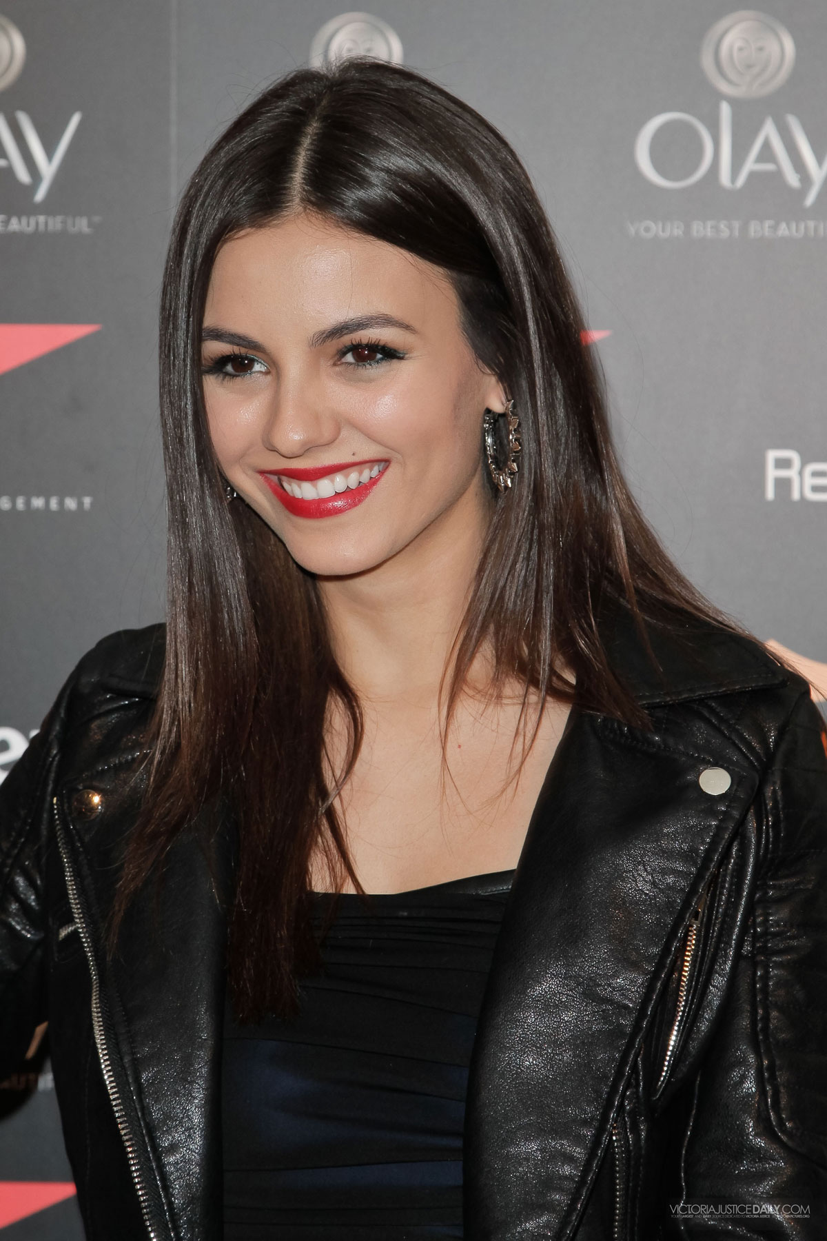 Victoria Justice attends Red Light Management Party