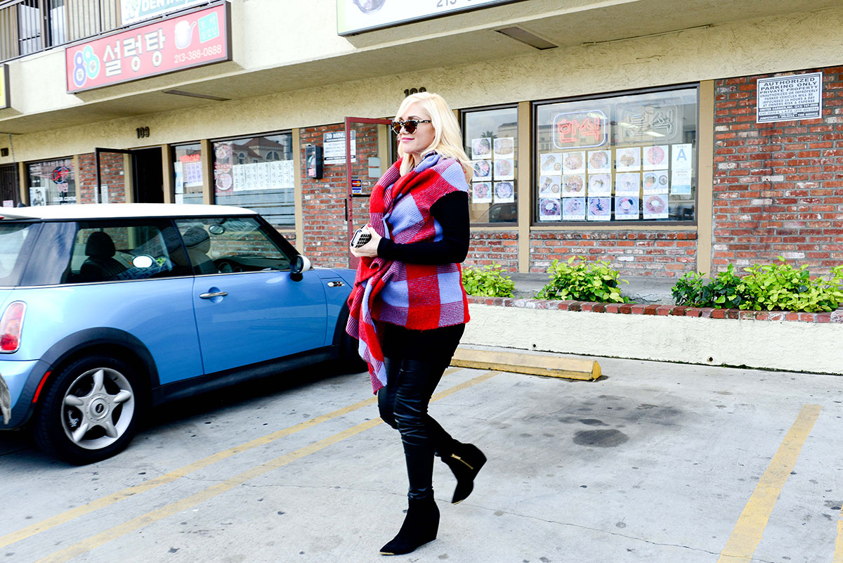 Gwen Stefani visit to her Acupuncture doctor