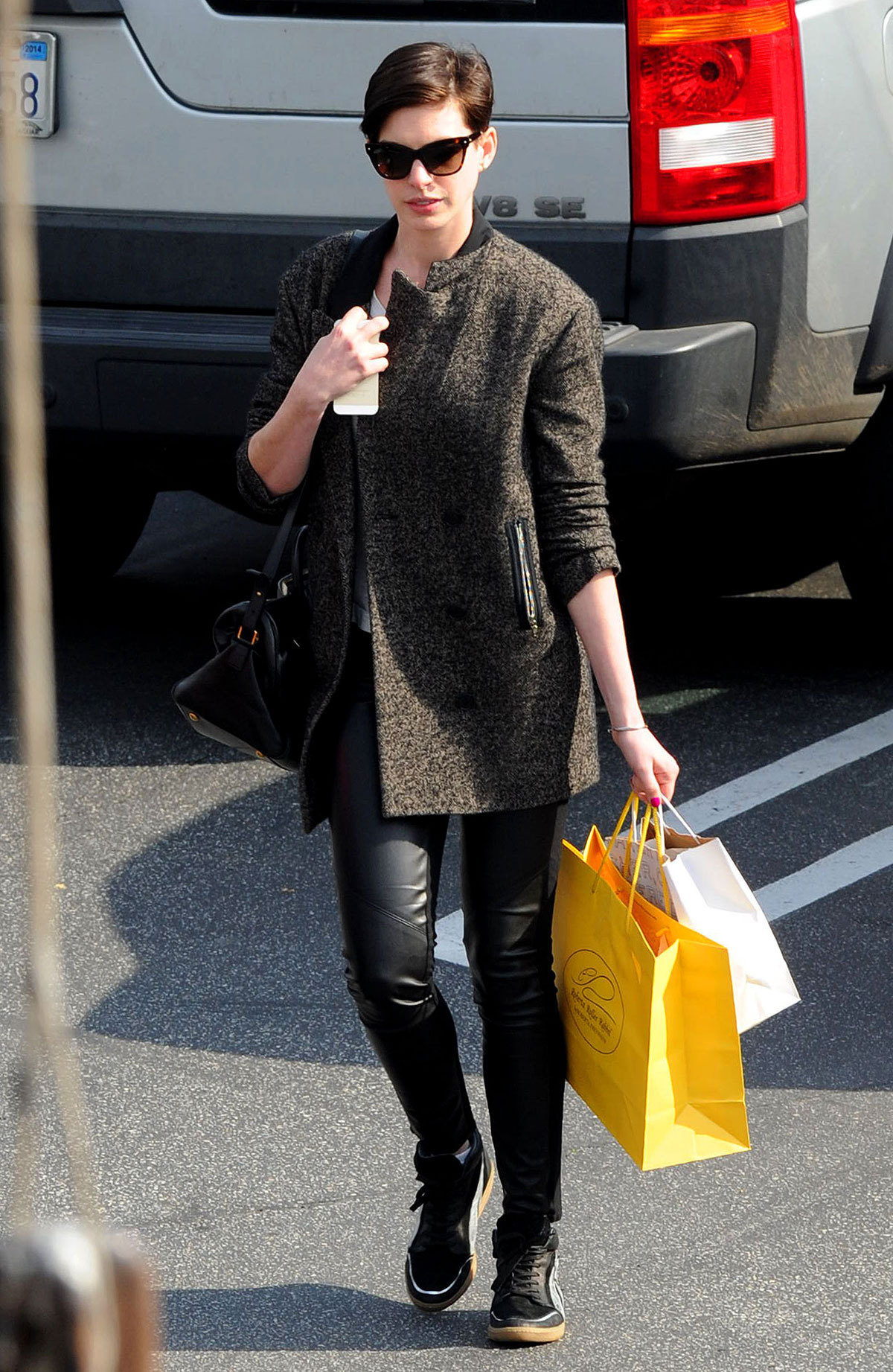 Anne Hathaway shops and lunches at the Brentwood Country Mart