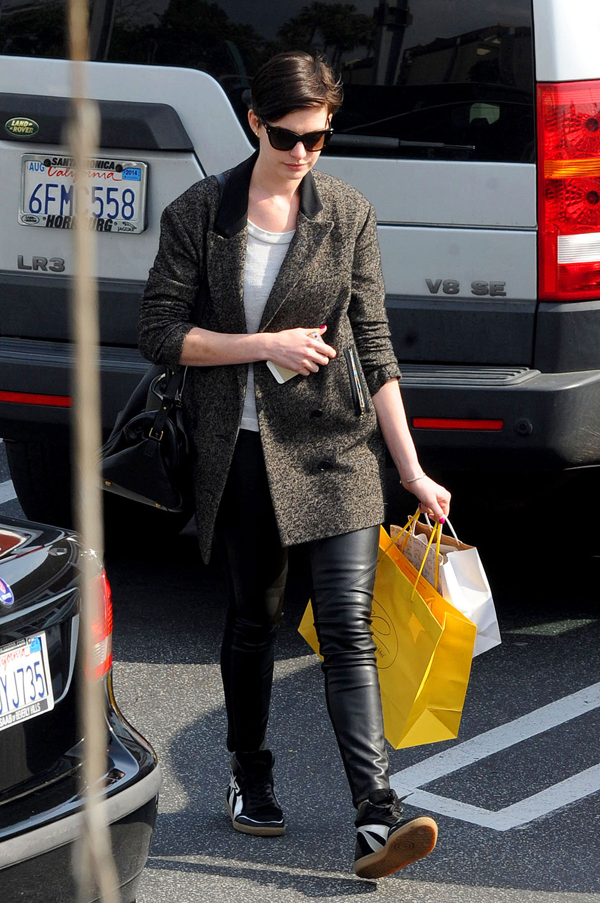 Anne Hathaway shops and lunches at the Brentwood Country Mart