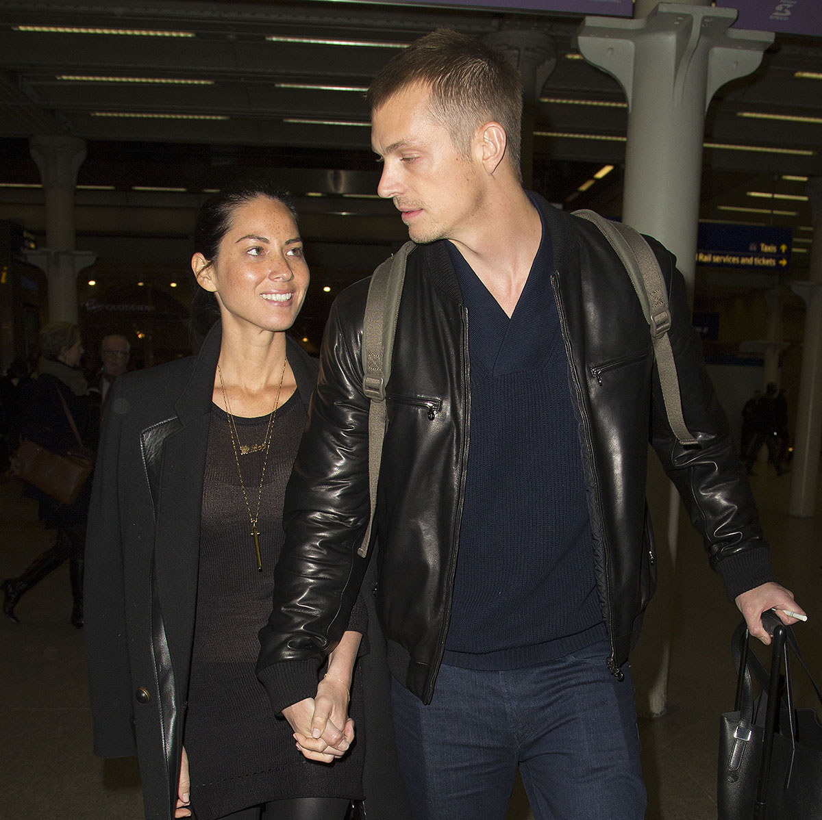 Olivia Munn arrive at Kings Cross in London