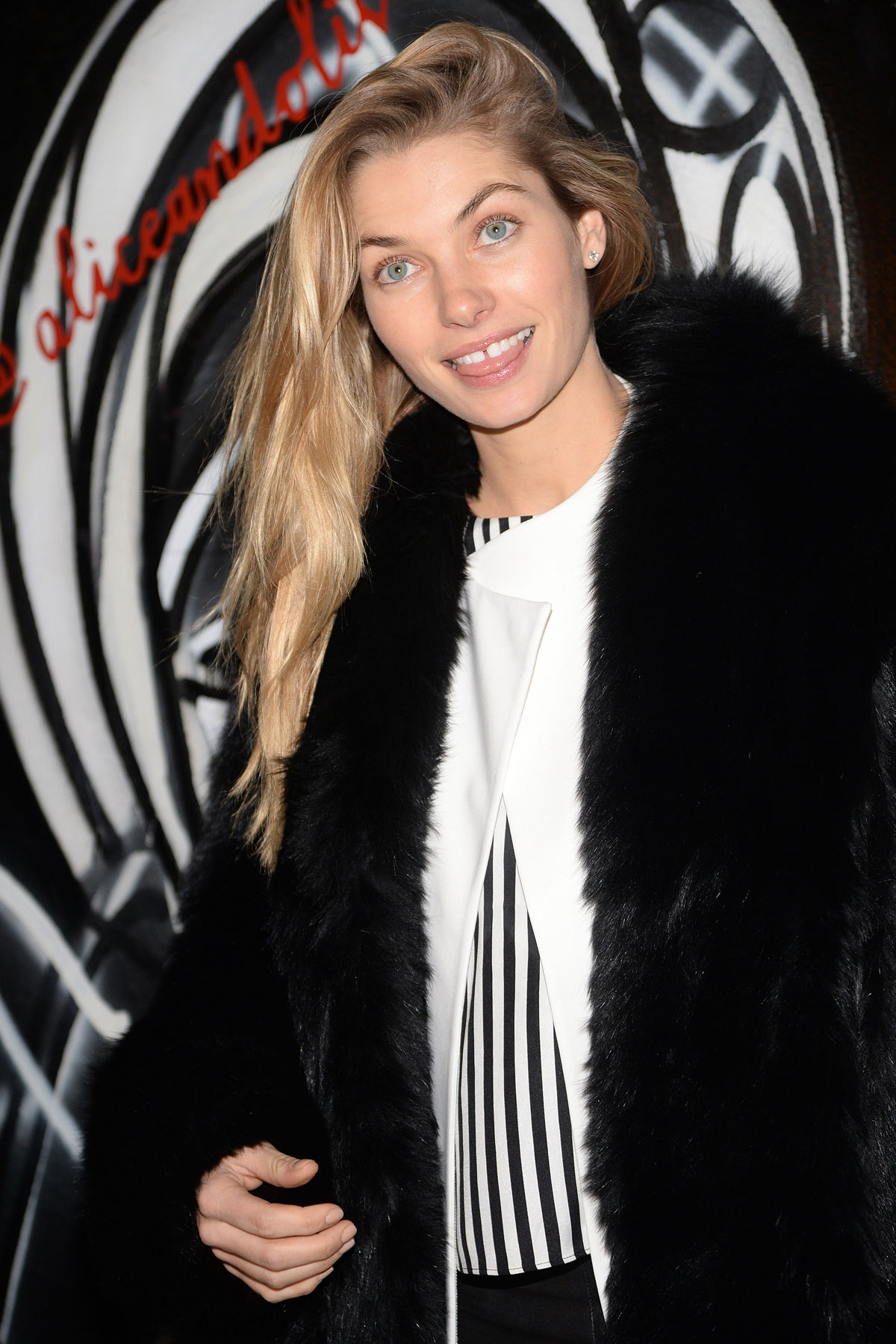 Jessica Hart attends Alice and Olivia’s Fall 2014 Presentation