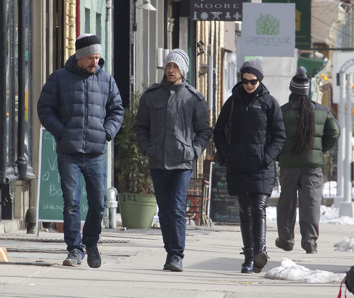 Anne Hathaway wraps up for brunch and shopping in Brooklyn