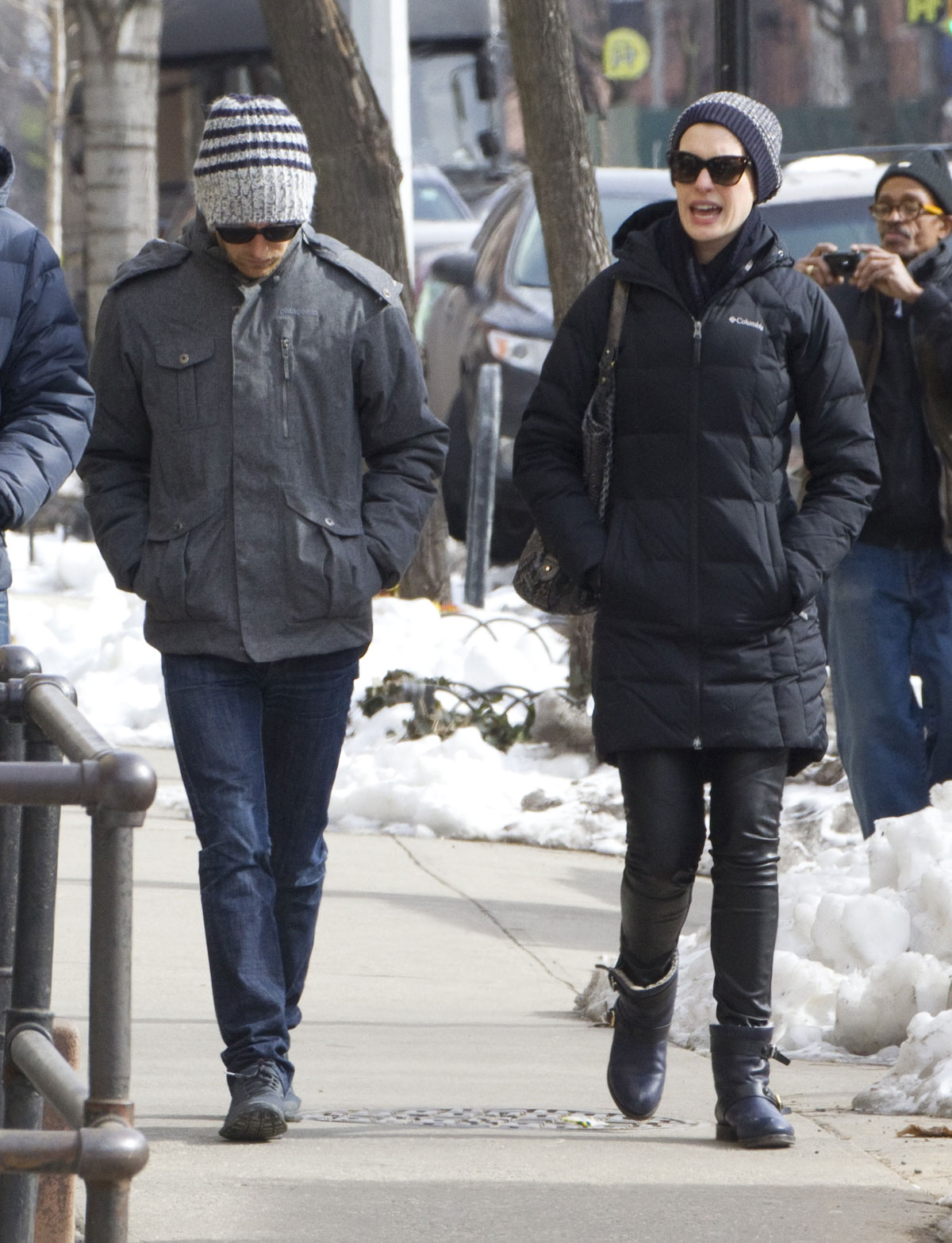 Anne Hathaway wraps up for brunch and shopping in Brooklyn