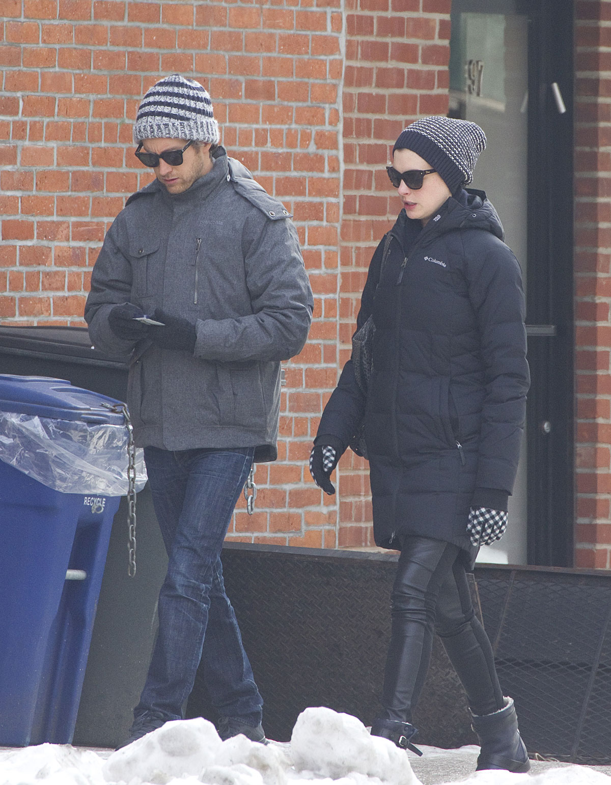 Anne Hathaway wraps up for brunch and shopping in Brooklyn