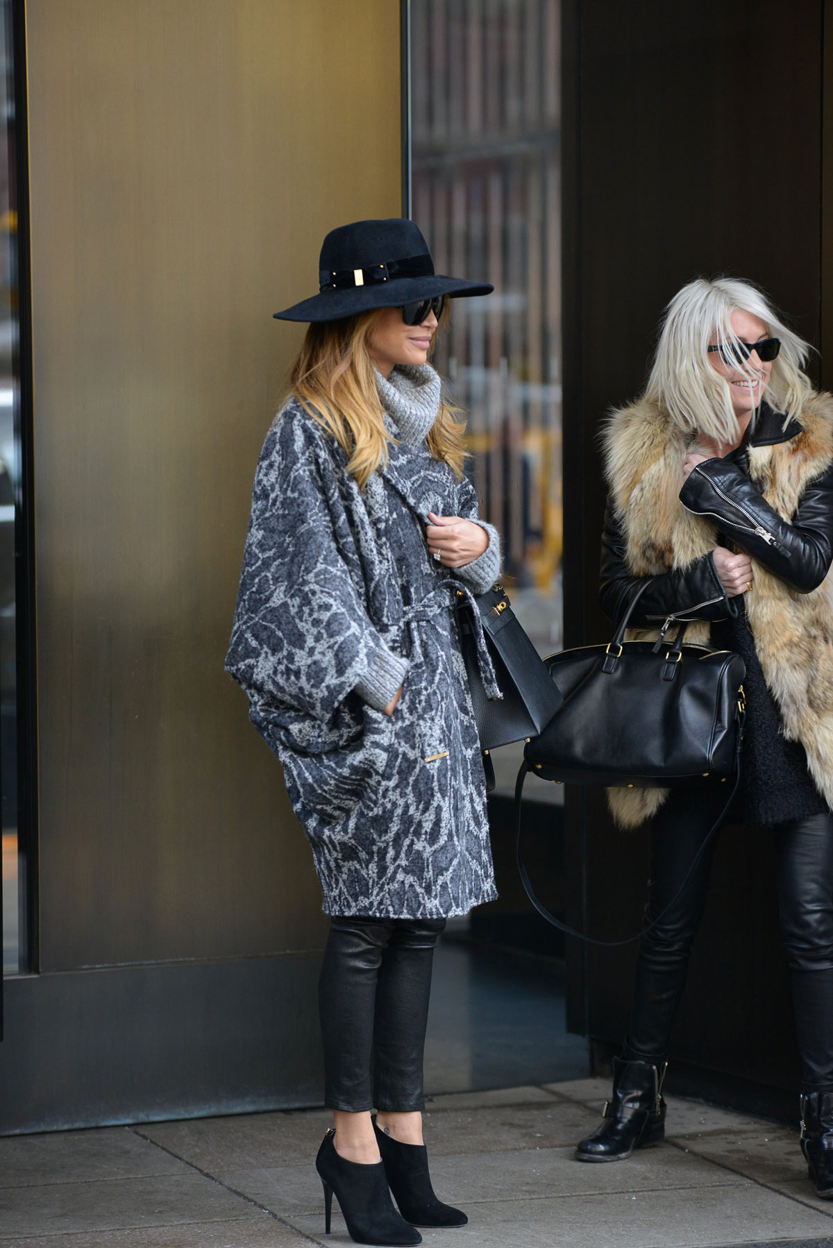 Naya Rivera heading out to run errands in the Soho neighborhood