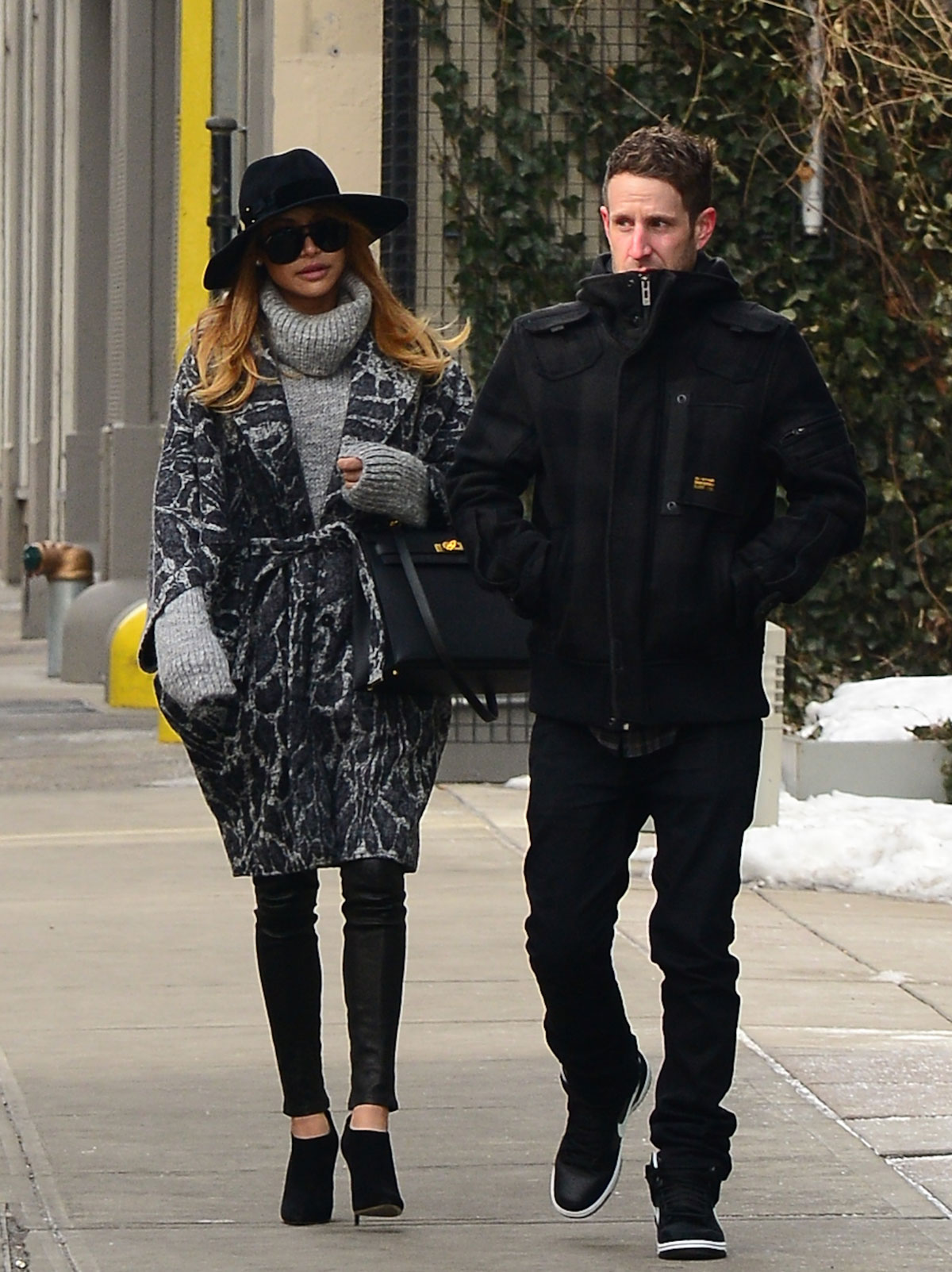 Naya Rivera heading out to run errands in the Soho neighborhood