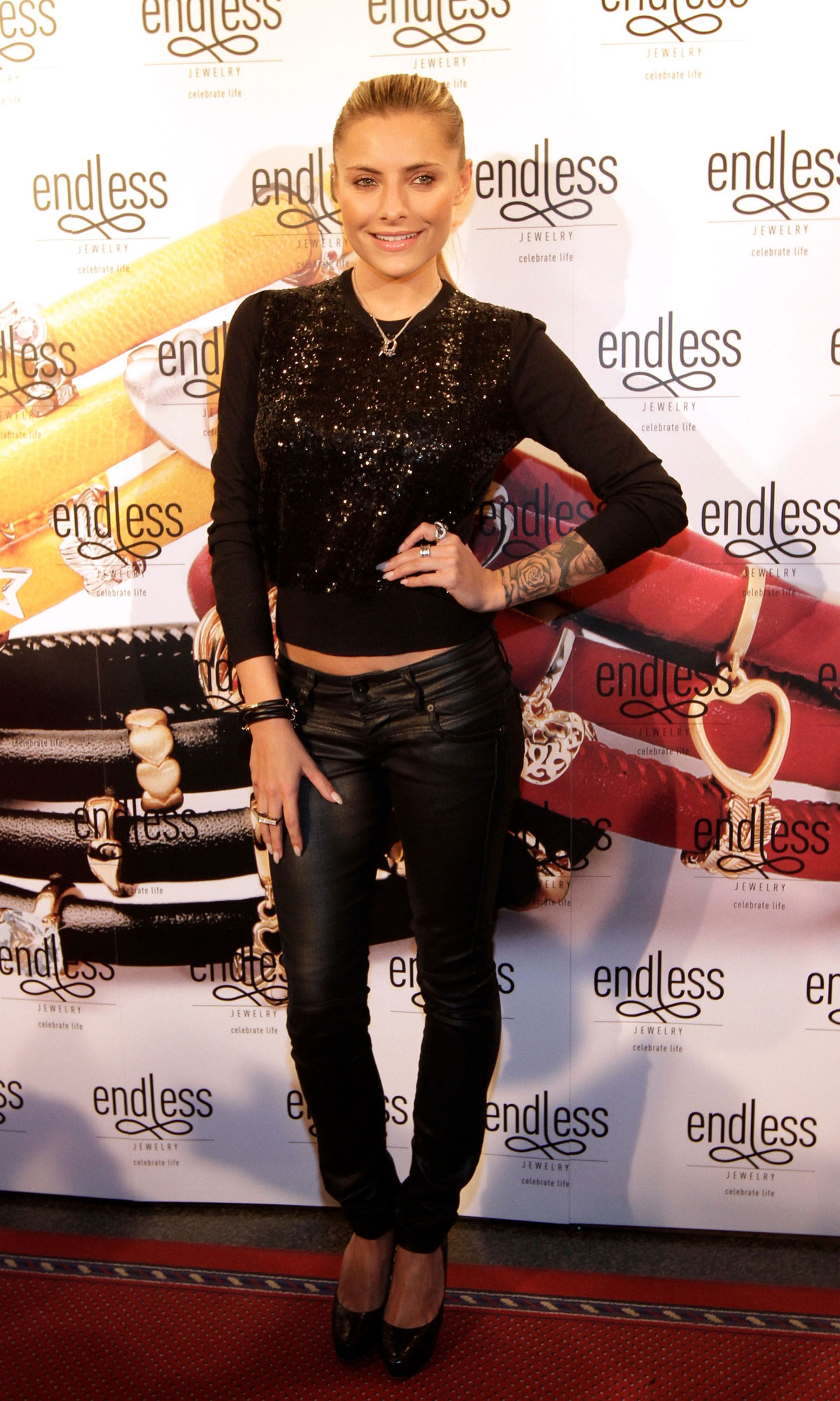 Sophia Thomalla attends Endless Jewelry Dinner