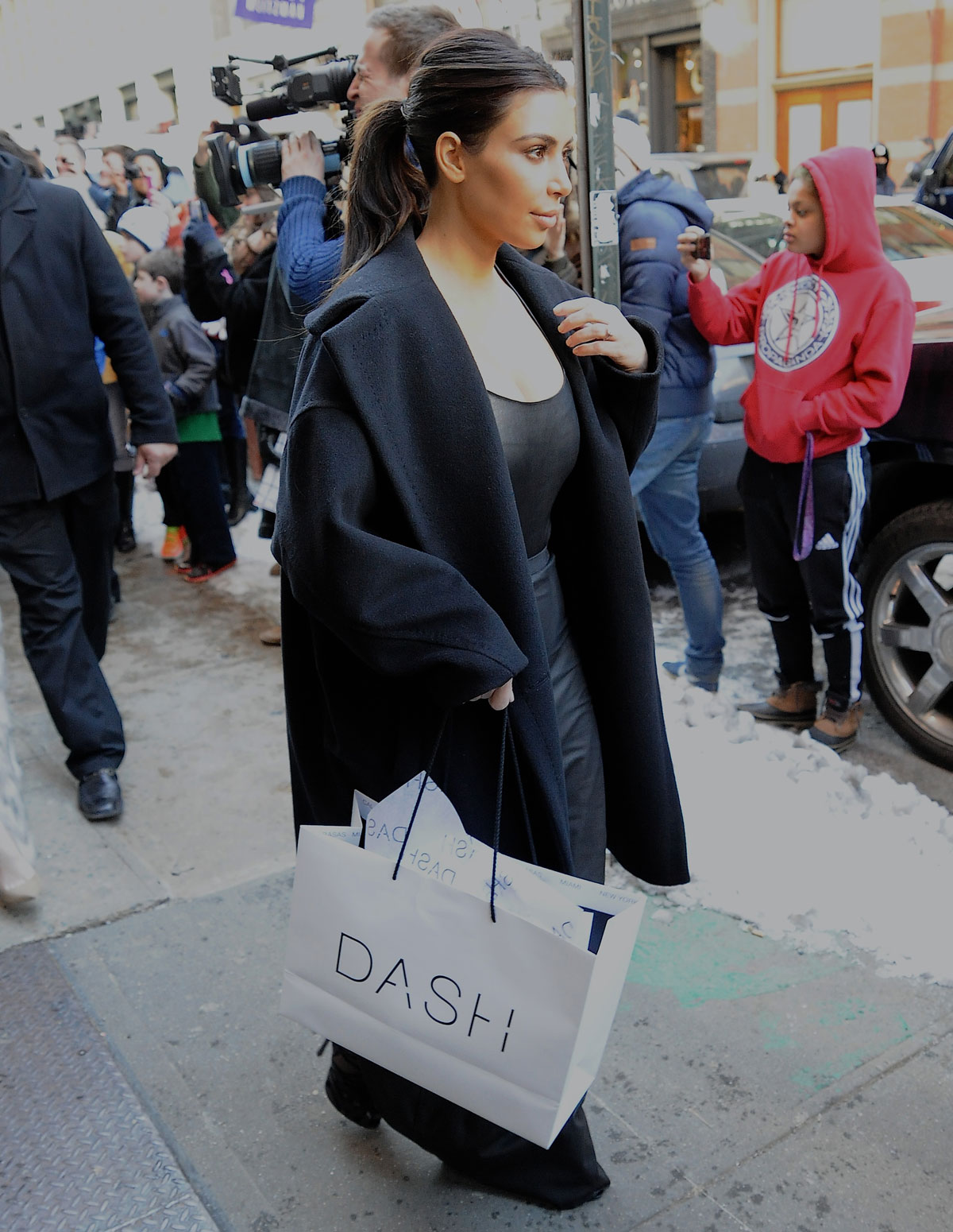 Kim Kardashian shopping in Soho NYC