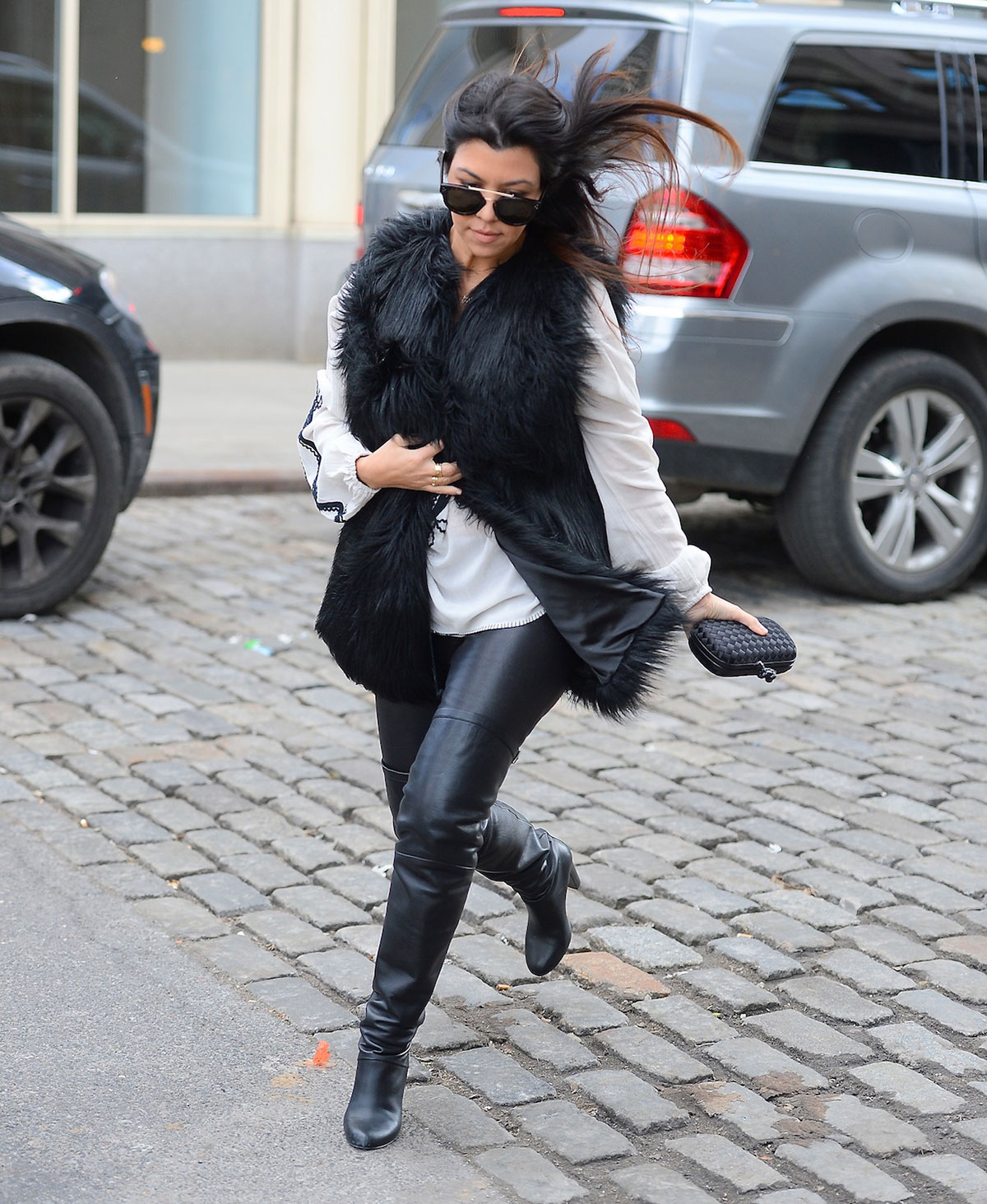 Kourtney Kardashian shopping for baby clothes