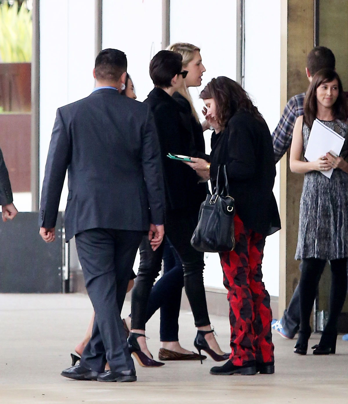 Anne Hathaway arriving at meeting in Culver City