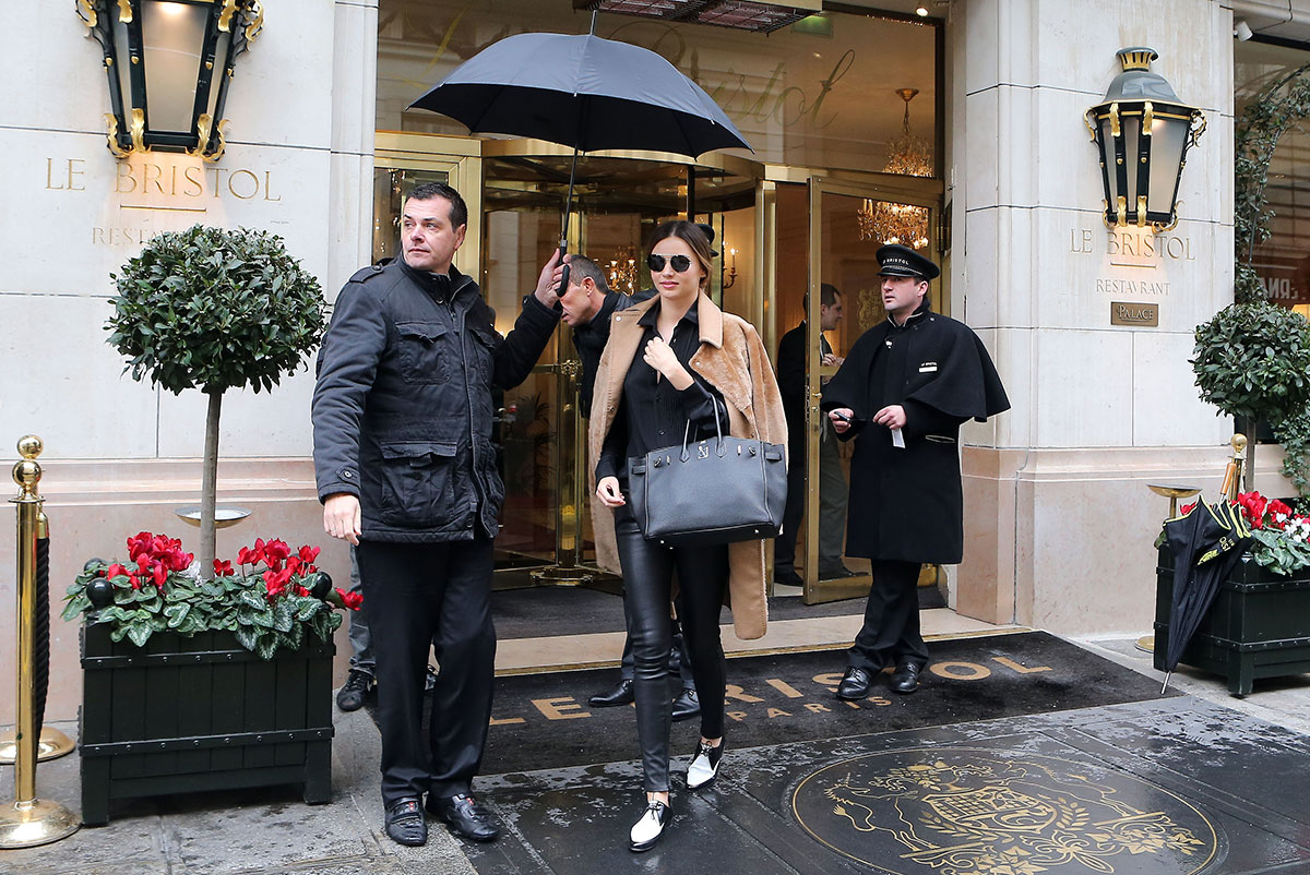 Miranda Kerr shopping at Sonia Rykiel’s shop