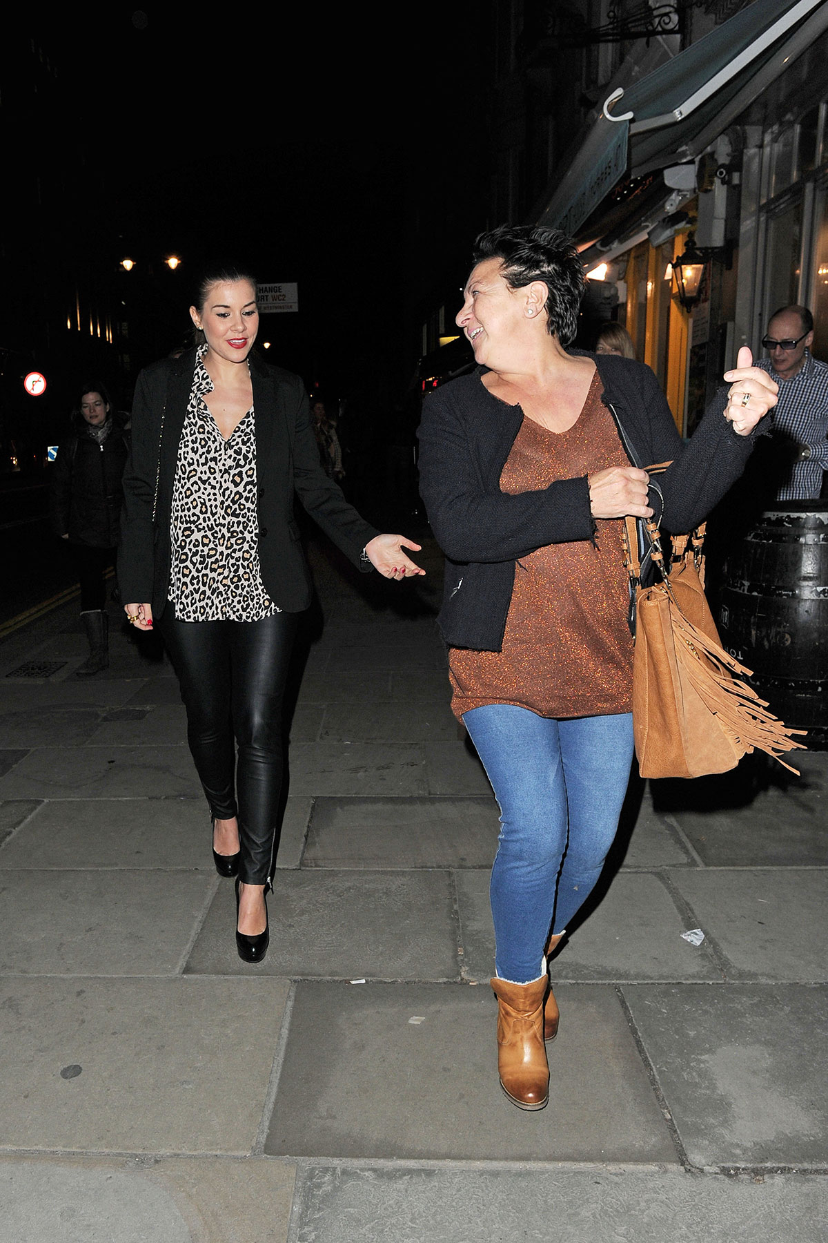 Imogen Thomas goes to see The Bodyguard Musical