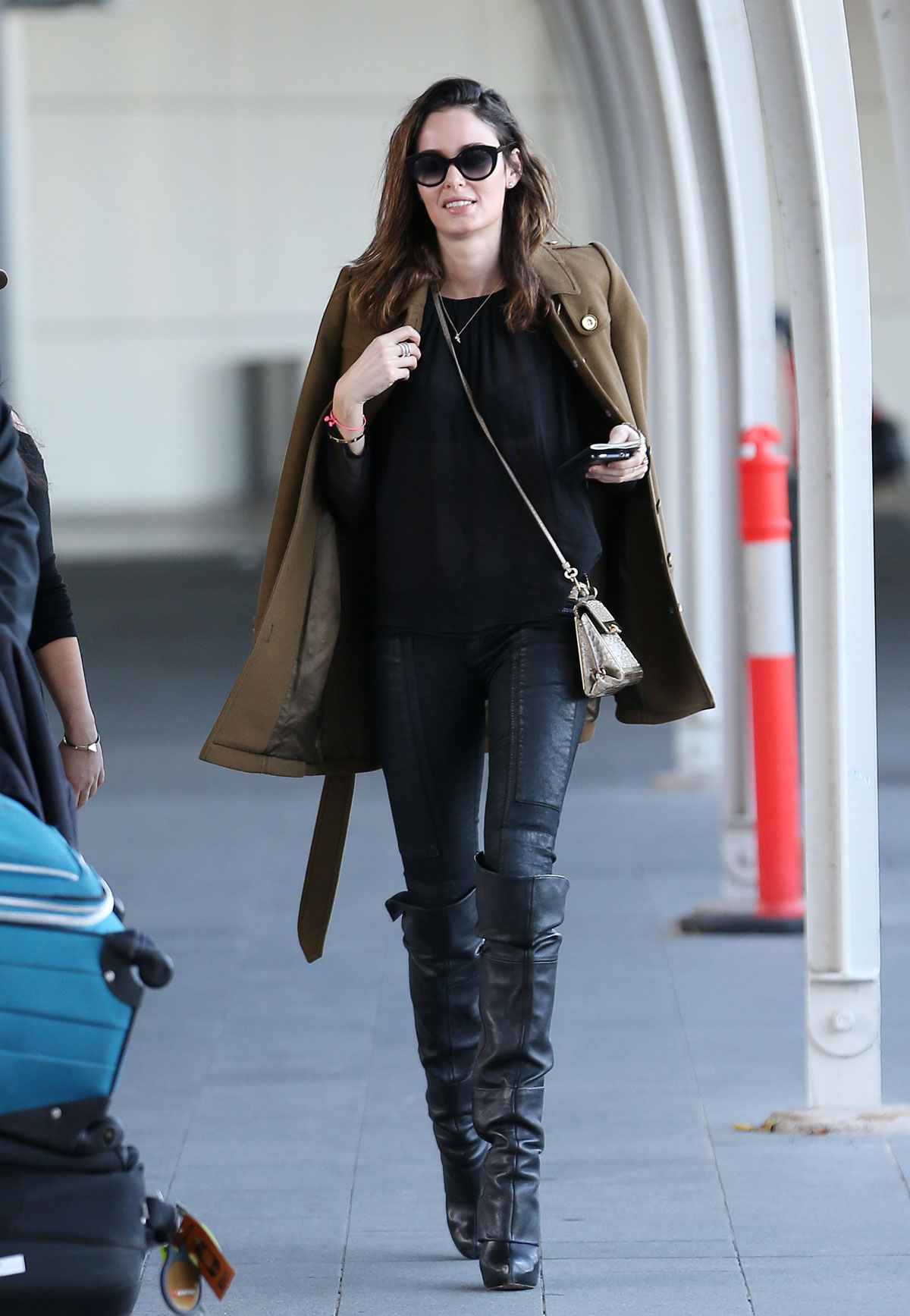 Nicole Trunfio arriving into Sydney Airport