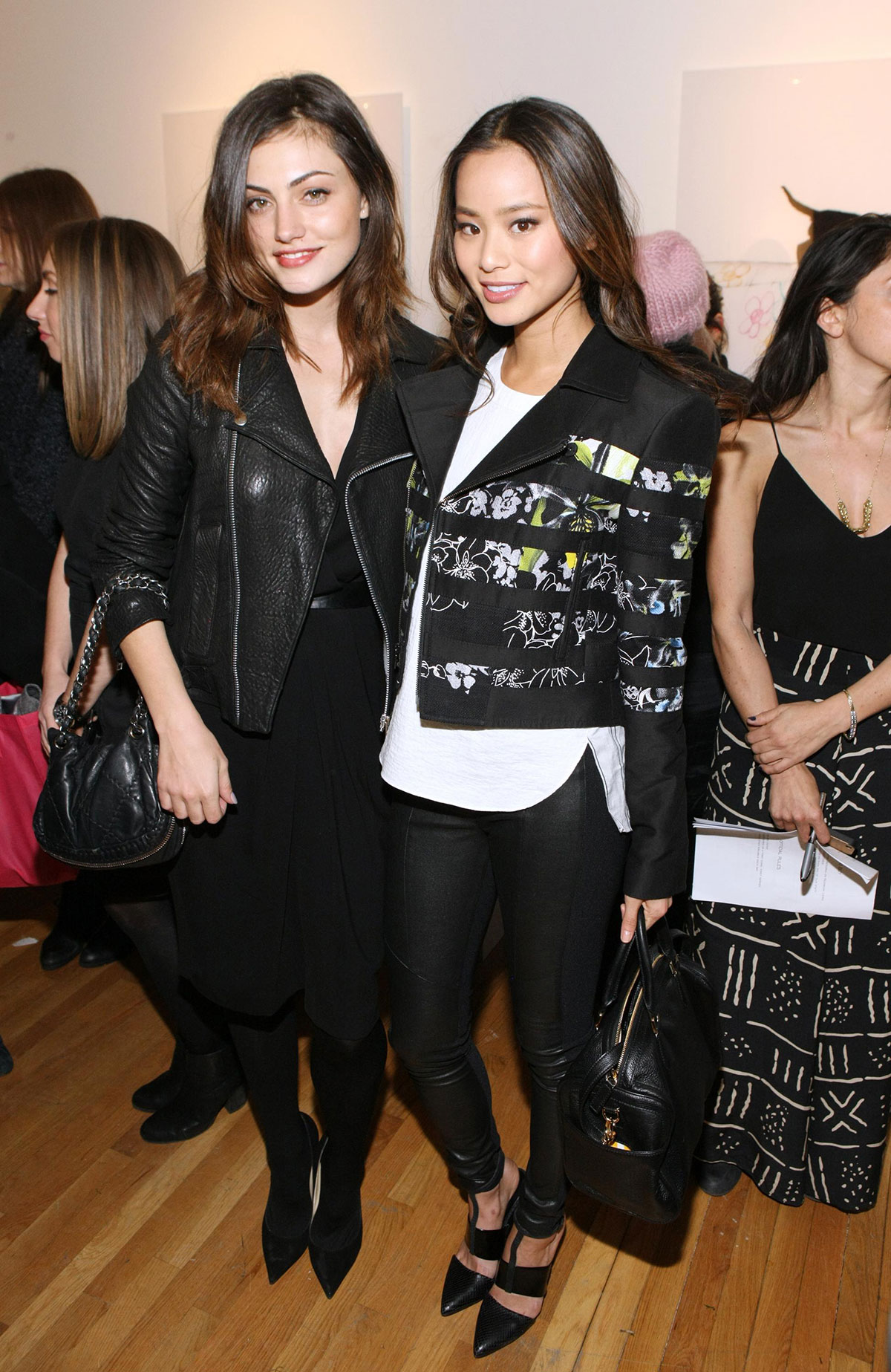 Phoebe Tonkin attends Marc Jacobs Daisy Tweet Shop