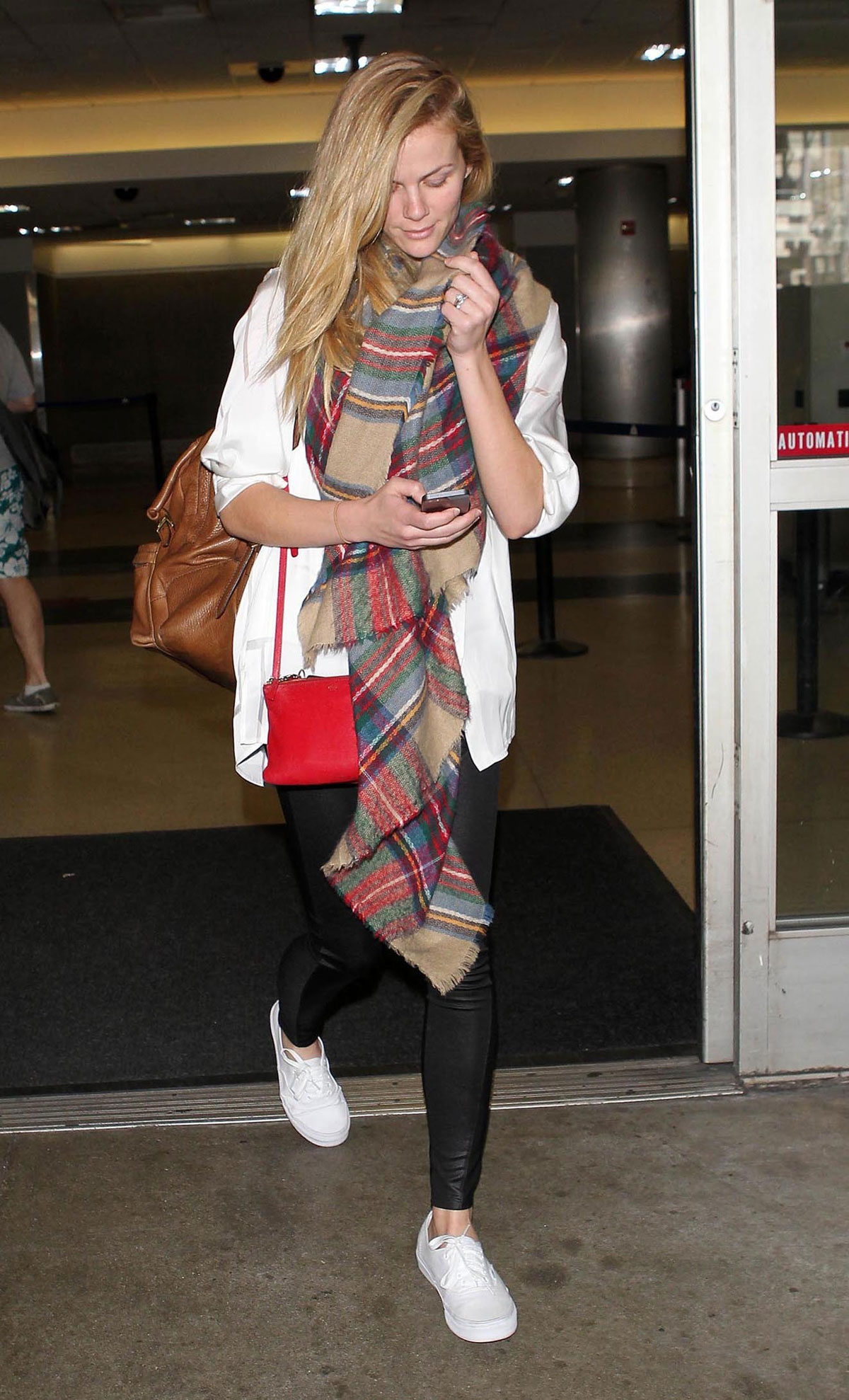 Brooklyn Decker at LAX